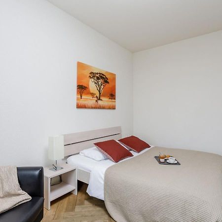 Swiss Star North End - Contactless Self Check-In Apartment ซูริก ภายนอก รูปภาพ